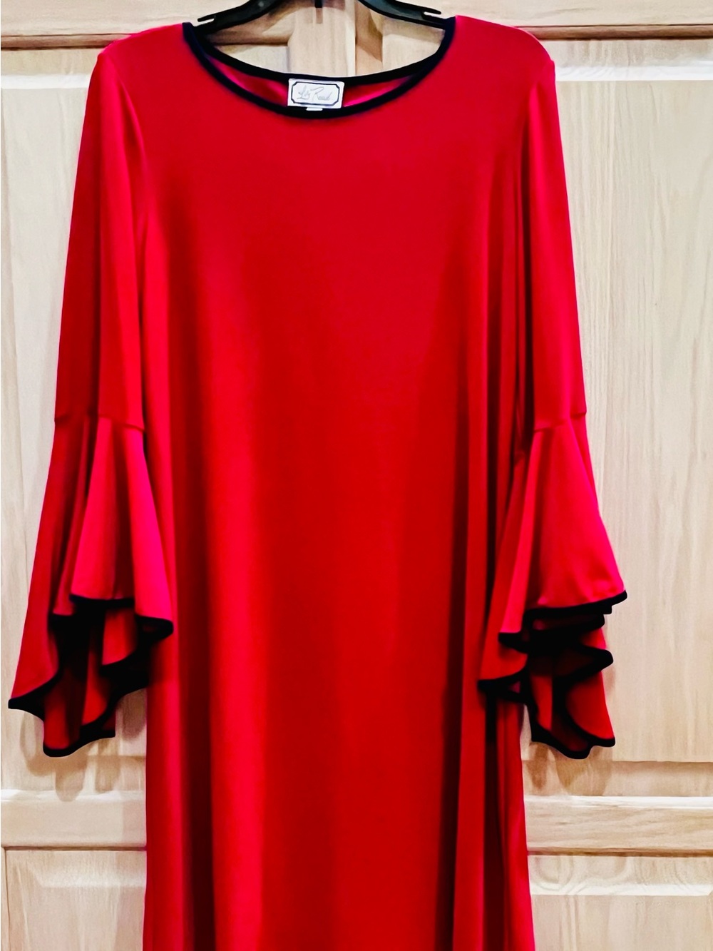 Elegant Ivy Road Red Ruffle Sleeve Midi Dress with Black Trim